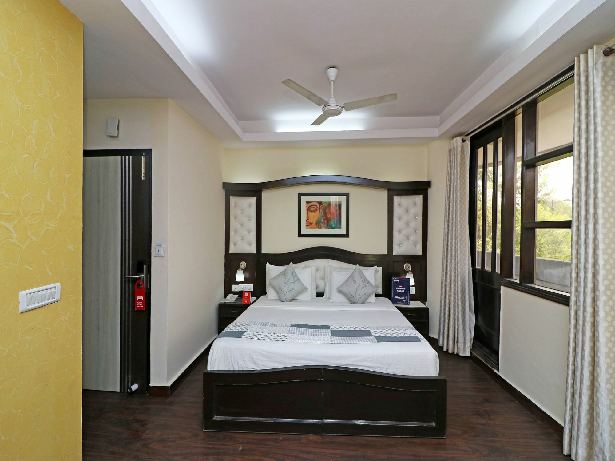 Oyo 13451 Star Corporate Avenue Hotel Új-Delhi Kültér fotó