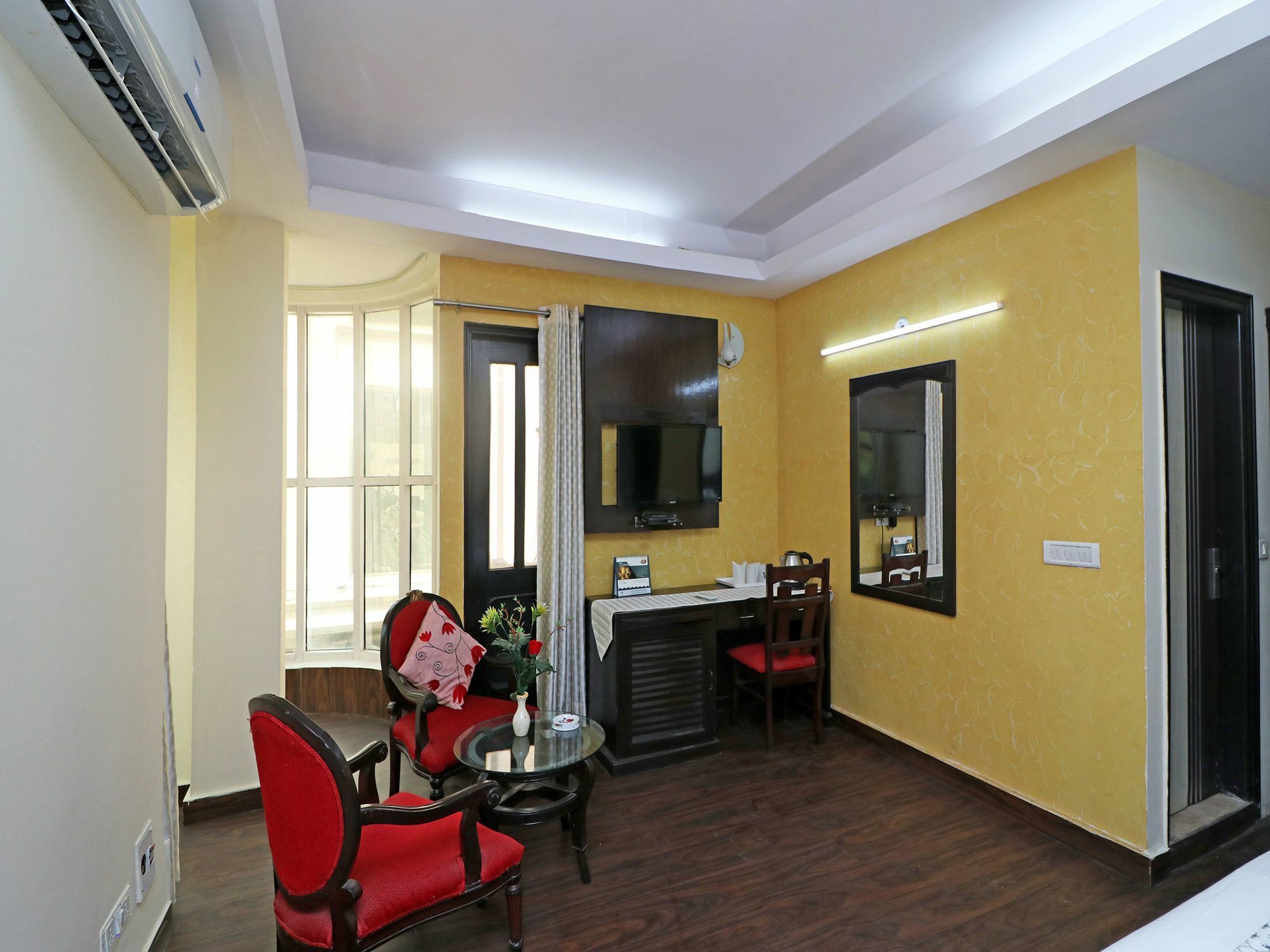 Oyo 13451 Star Corporate Avenue Hotel Új-Delhi Kültér fotó